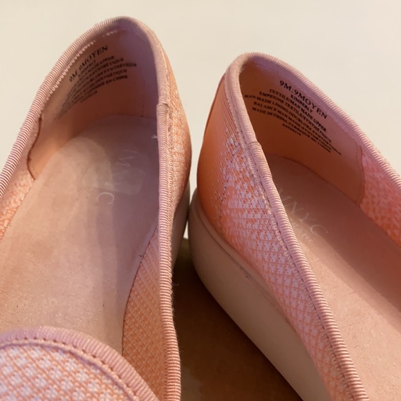 NEW Isaac Mizrahi shoe - Picture 2 of 4